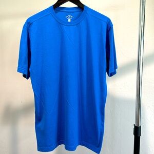 Blue Mountain T-shirt, size Medium